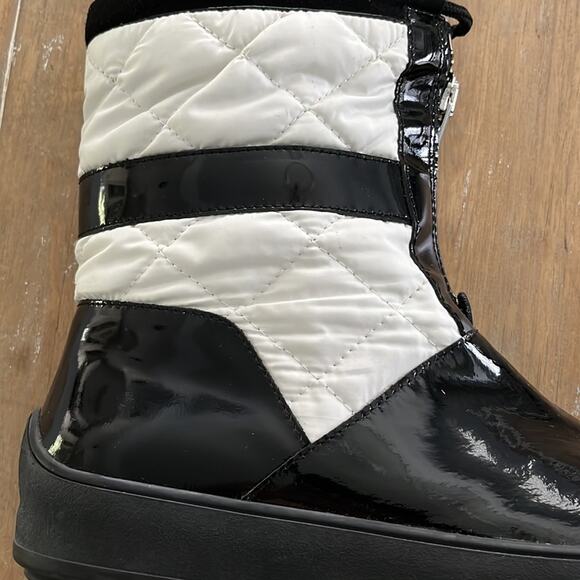 Aquatalia By Marvin K. Kali Patent Leather Boot Black Women Size 9 - Picture 3 of 10